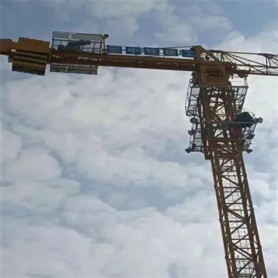 Gru a torre elettrica